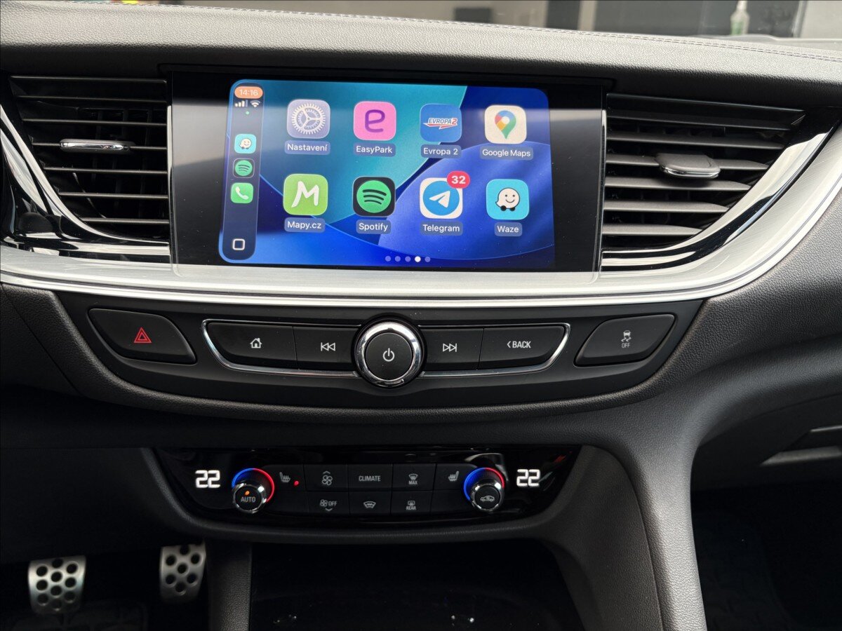 Opel Insignia Hatchback 2,0 l 128 kw