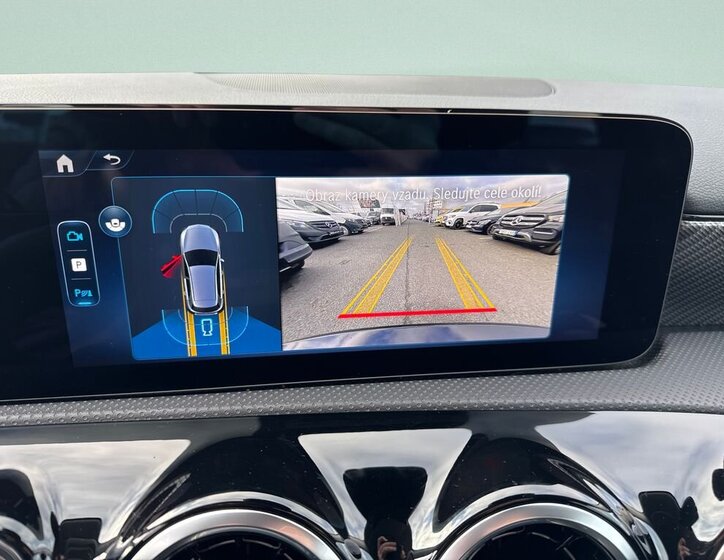 Mercedes-Benz Třídy A Hatchback 1,3 l 120 kw