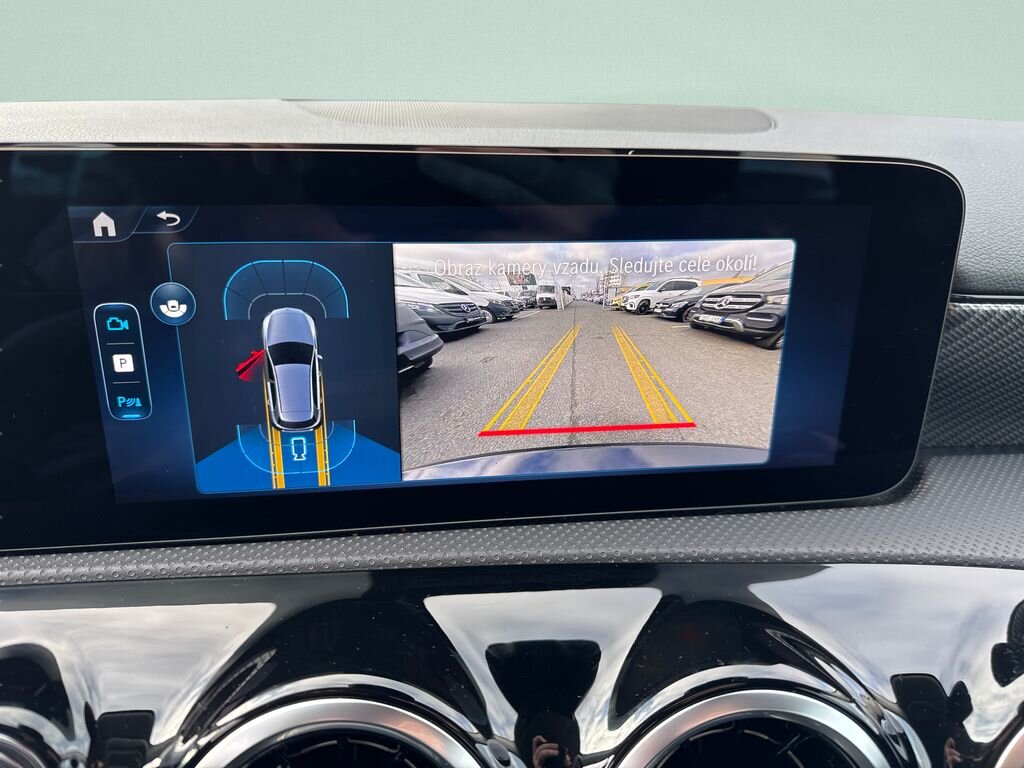 Mercedes-Benz Třídy A Hatchback 1,3 l 120 kw