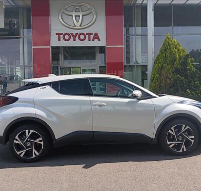 Toyota C-HR 2