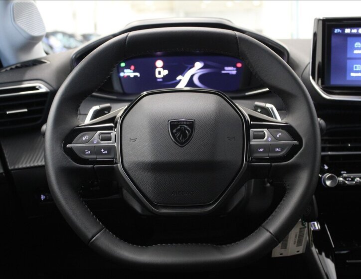 Peugeot 208 Hatchback 1,2 l 81 kw