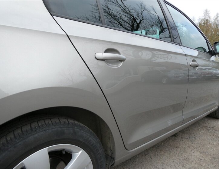 Škoda Rapid Sedan / Limuzína 1,2 l 77 kw