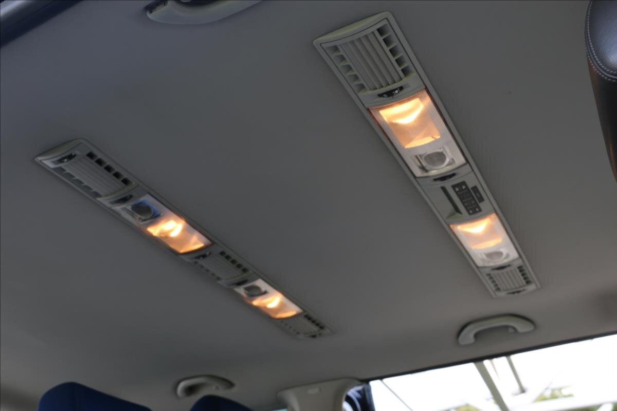 Volkswagen Multivan MPV 2,5 l 128 kw