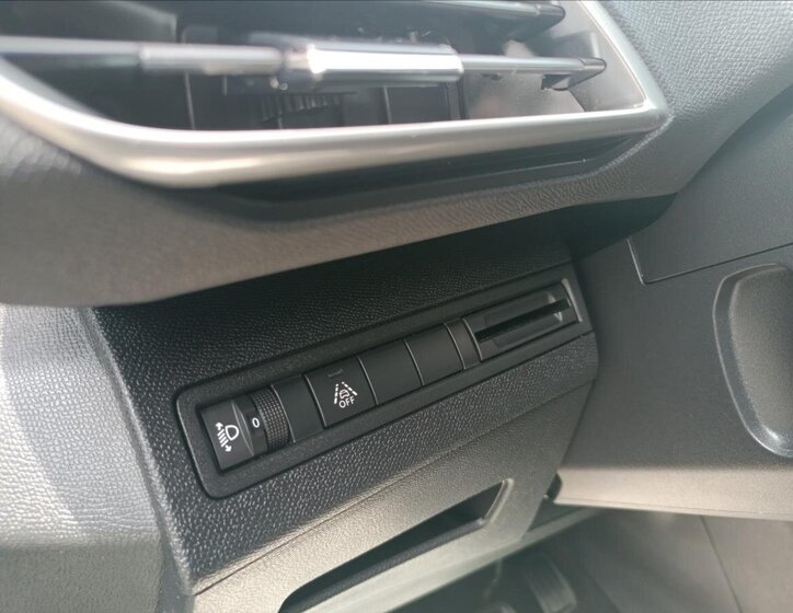 Peugeot 3008 SUV 1,5 l 96 kw