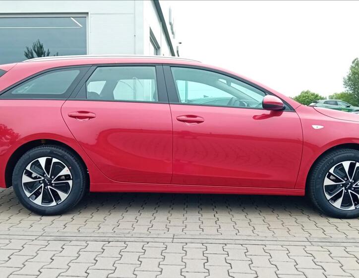 KIA Ceed 4