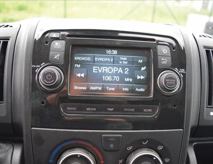 Peugeot Boxer Skříň 2,0 l 120 kw