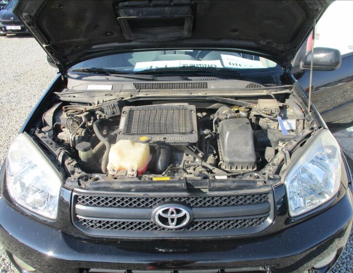 Toyota RAV4 SUV 2,0 l 85 kw