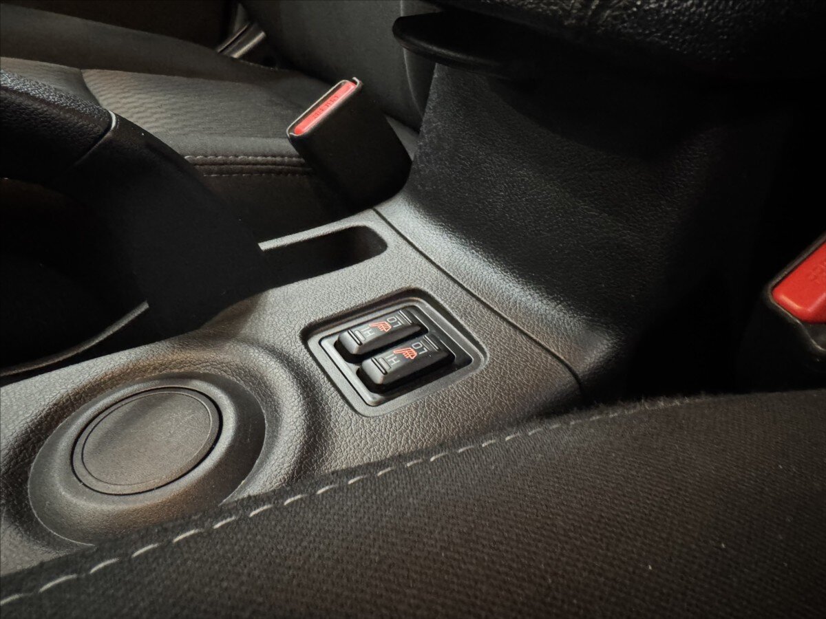 Mitsubishi Outlander SUV / Terénní 2,0 l 110 kw