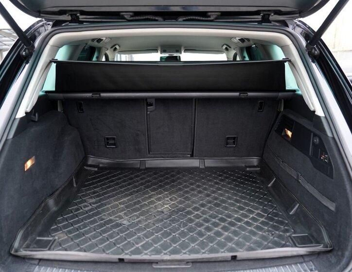 Volkswagen Touareg SUV / Terénní 3,0 l 176 kw