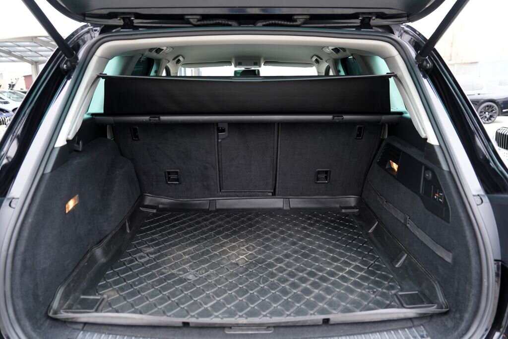 Volkswagen Touareg SUV / Terénní 3,0 l 176 kw