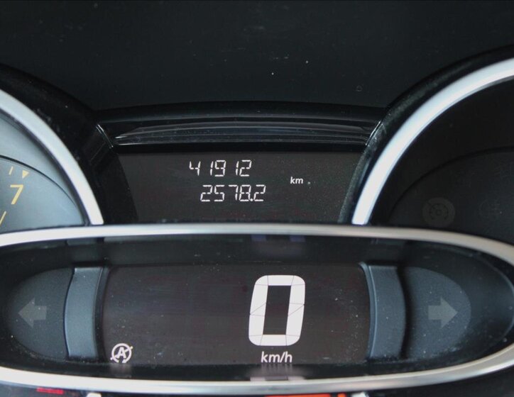 Renault Clio Hatchback 898,0 66 kw