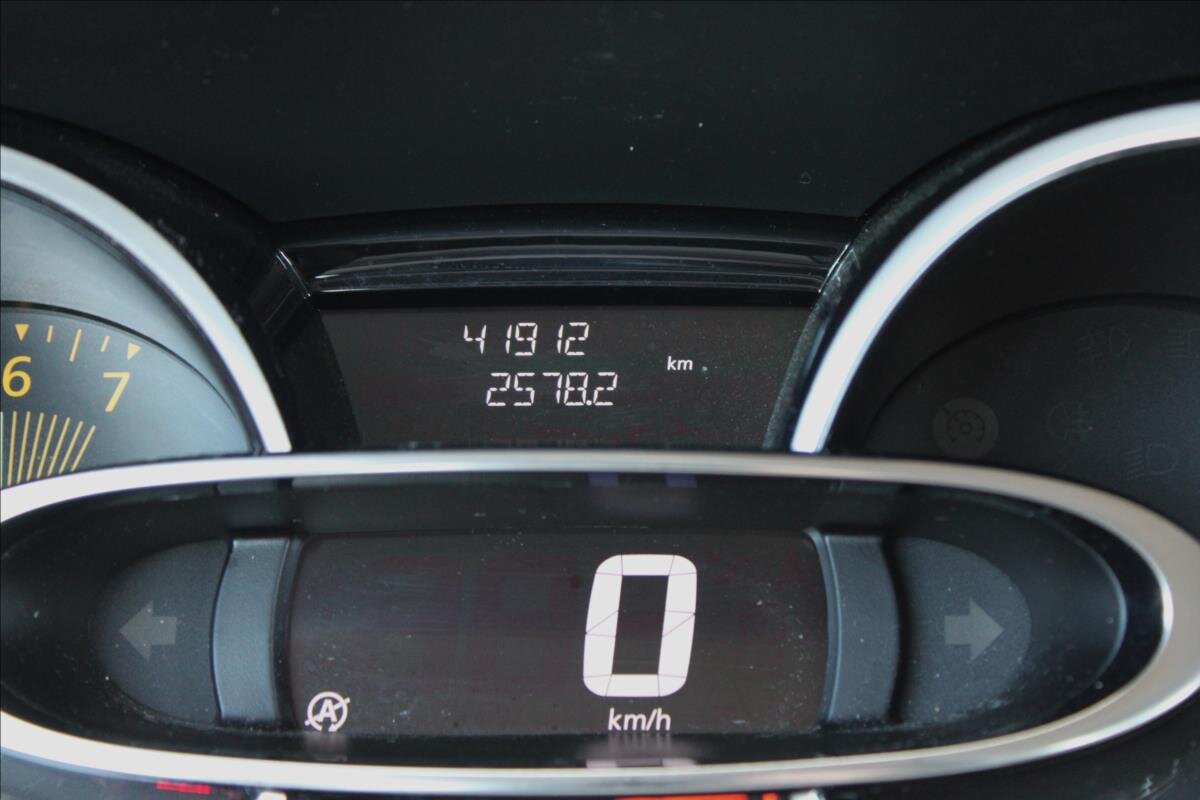 Renault Clio Hatchback 898,0 66 kw