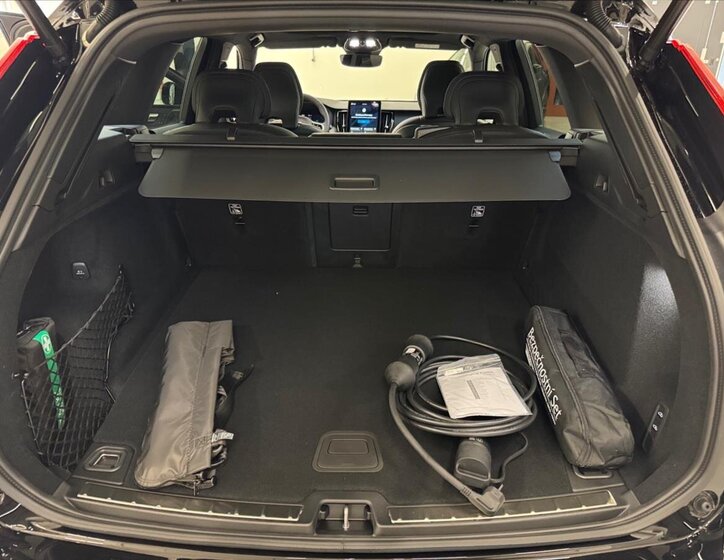 Volvo XC60 SUV / Terénní 2,0 l 228 kw