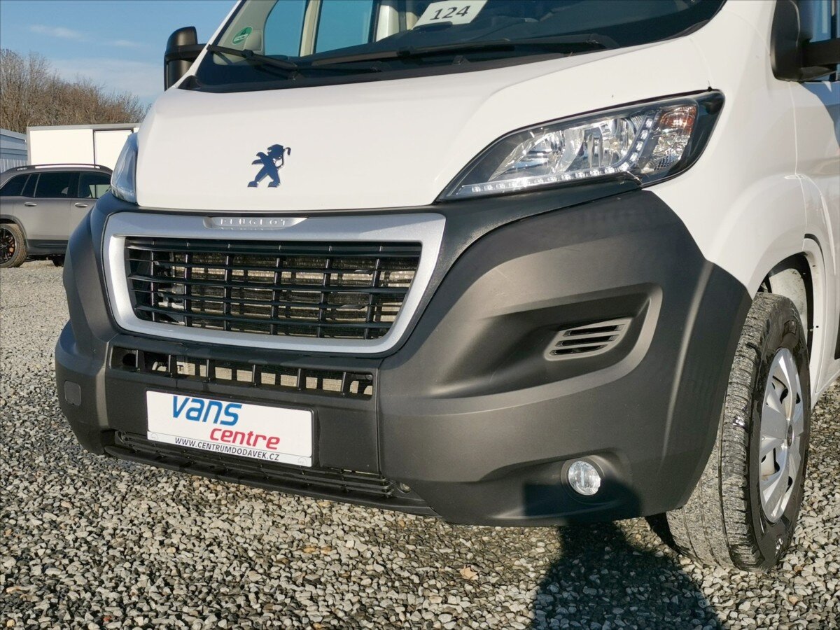 Peugeot Boxer Valník 2,2 l 121 kw