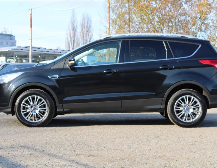 Ford Kuga SUV / Terénní 2,0 l 103 kw