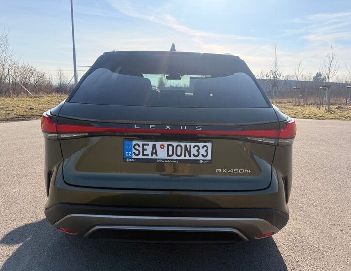 Lexus RX 450 SUV 2,5 l 136 kw