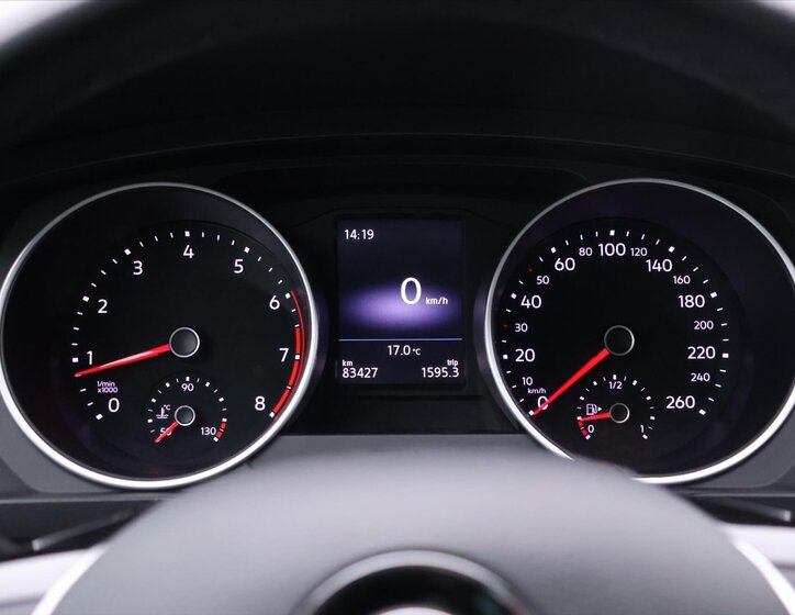 Volkswagen Tiguan SUV / Terénní 1,4 l 92 kw