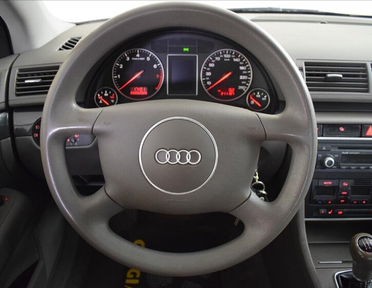 Audi A4 Sedan / Limuzína 2,0 l 96 kw