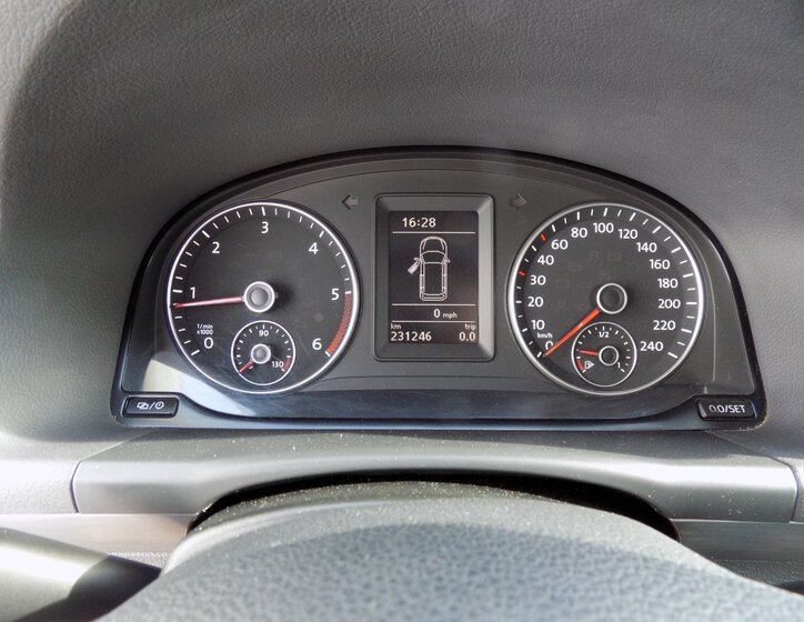 Volkswagen Touran 26