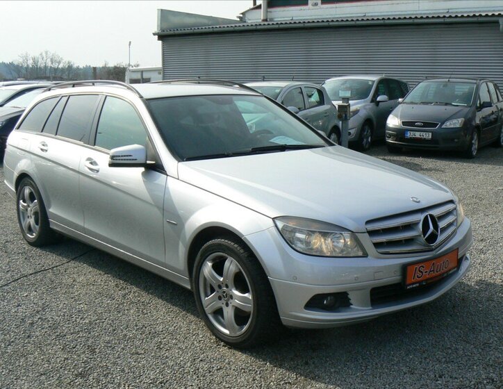Mercedes-Benz Třídy C Kombi 2,1 l 125 kw