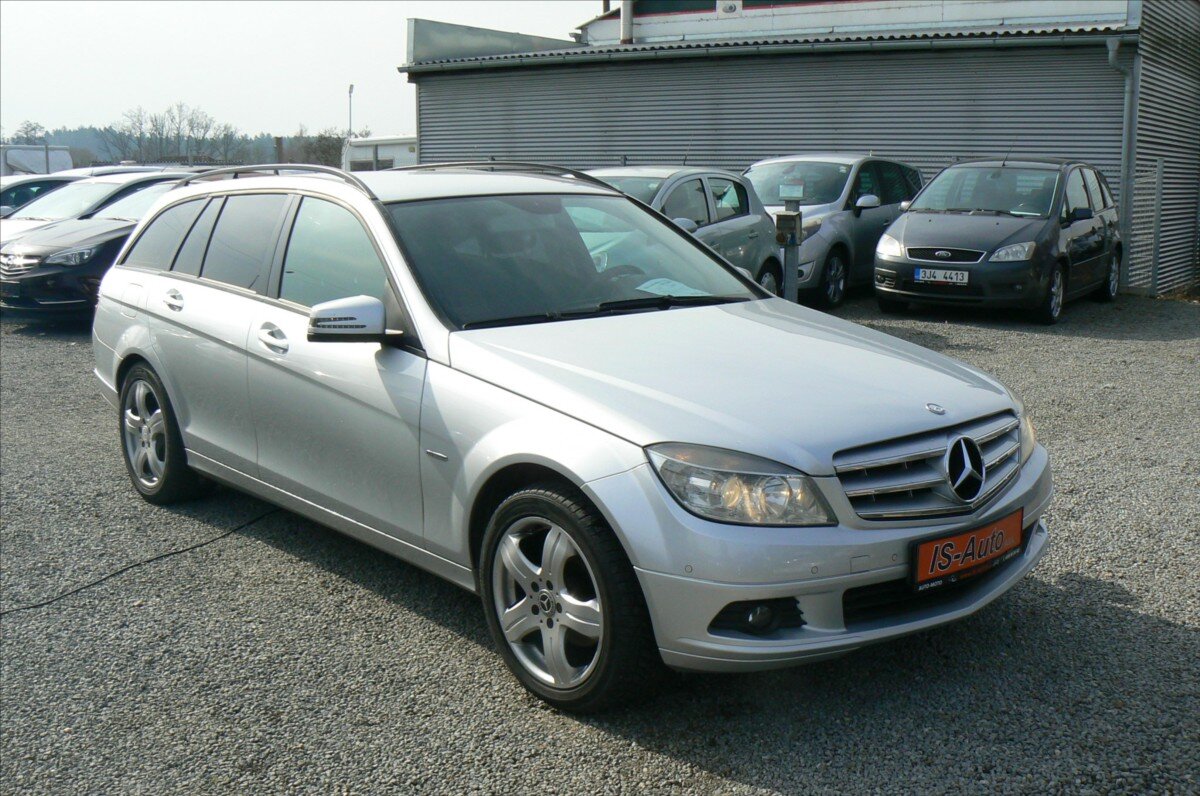 Mercedes-Benz Třídy C Kombi 2,1 l 125 kw