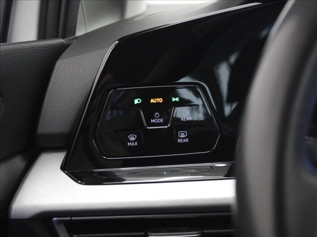 Volkswagen Golf Kombi 1,5 l 96 kw