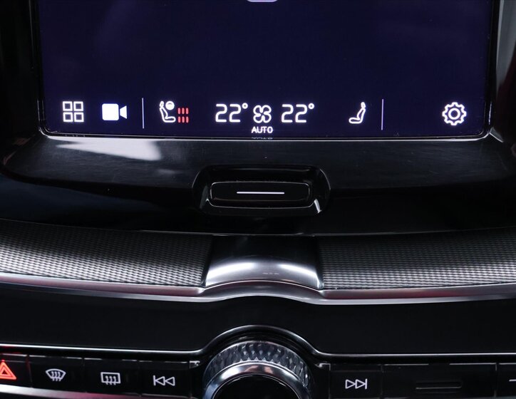 Volvo XC60 SUV / Terénní 2,0 l 173 kw