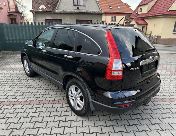 Honda CR-V SUV / Terénní 2,0 l 110 kw