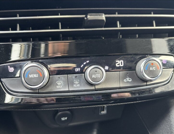 Opel Mokka SUV / Terénní 1,2 l 96 kw