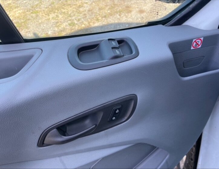 Ford Transit Skříň 2,0 l 77 kw