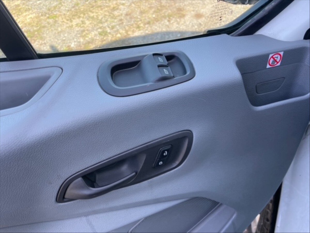 Ford Transit Skříň 2,0 l 77 kw