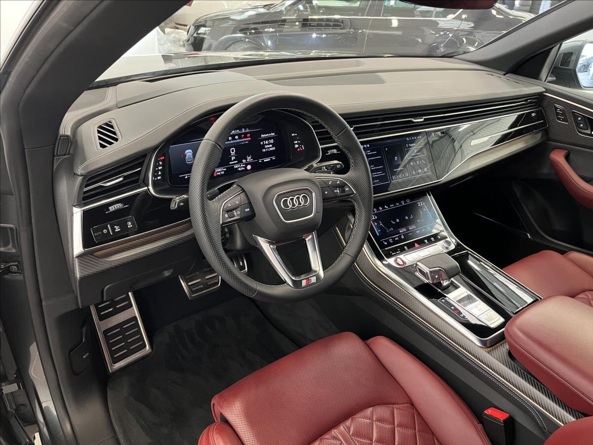 Audi SQ8