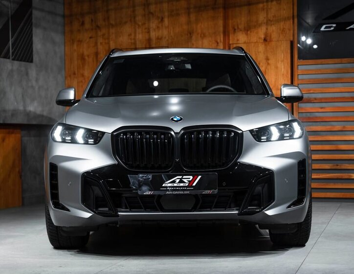 BMW X5 SUV 3,0 l 210 kw