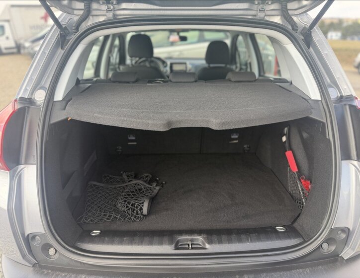 Peugeot 2008 SUV / Terénní 1,2 l 81 kw