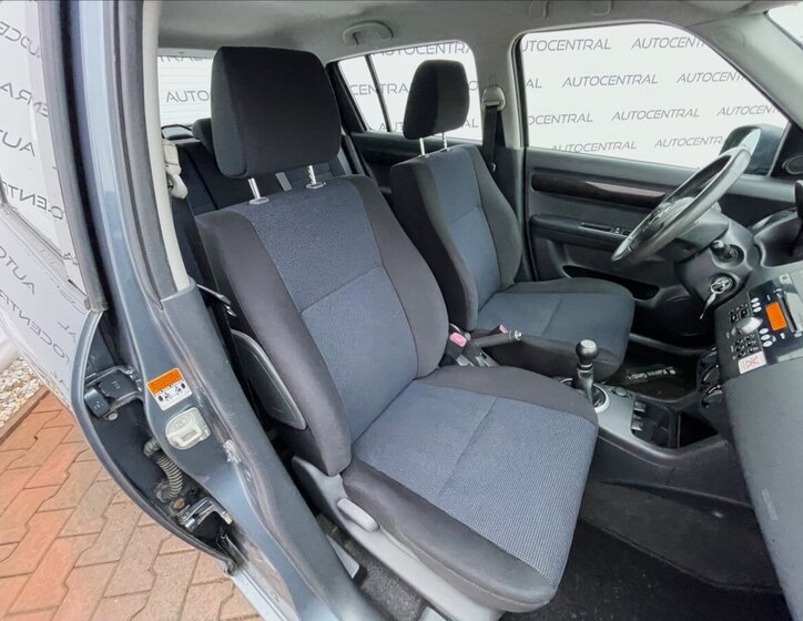 Suzuki Swift Hatchback 1,3 l 67 kw