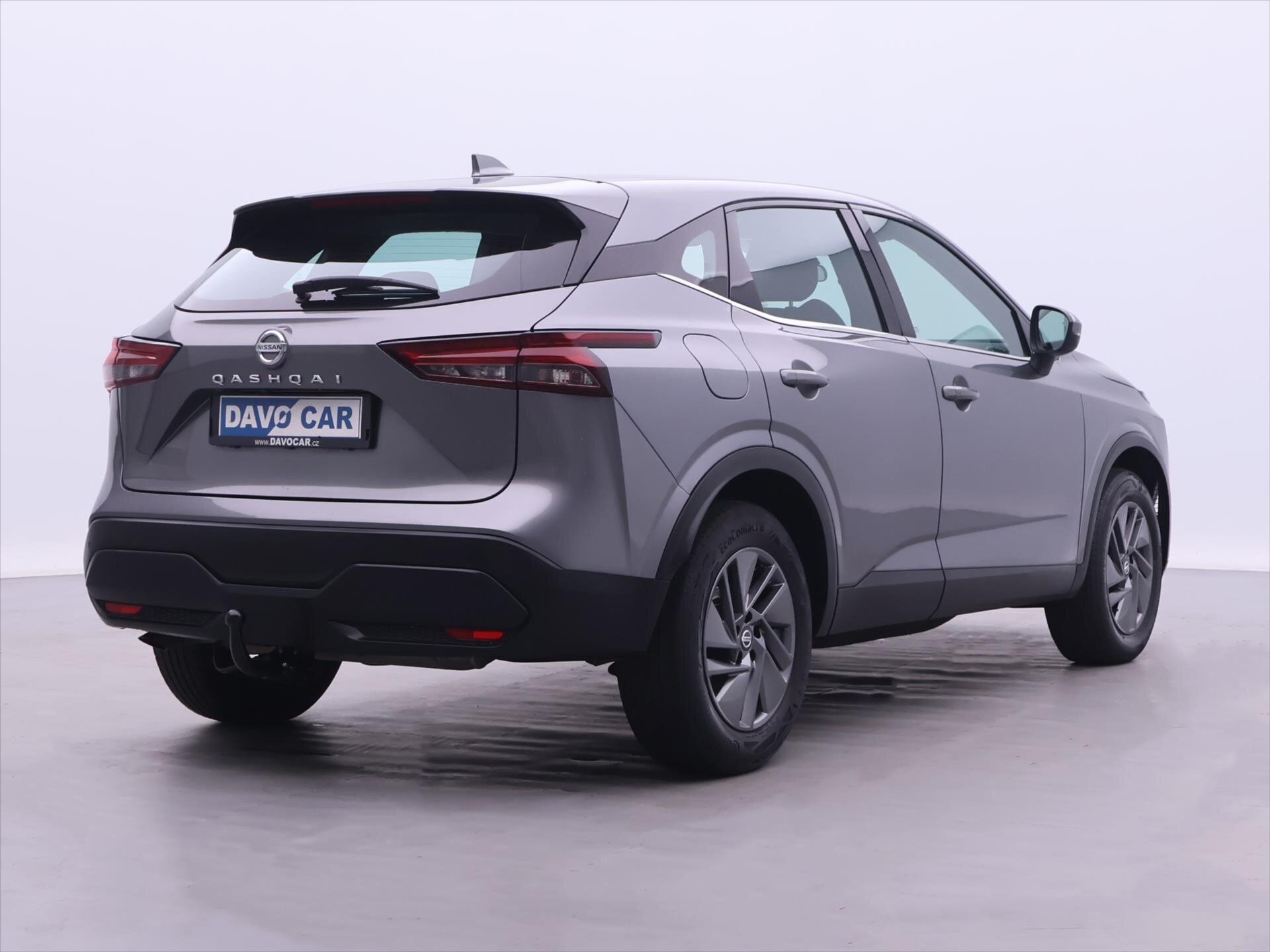 Nissan Qashqai SUV / Terénní 1,3 l 103 kw