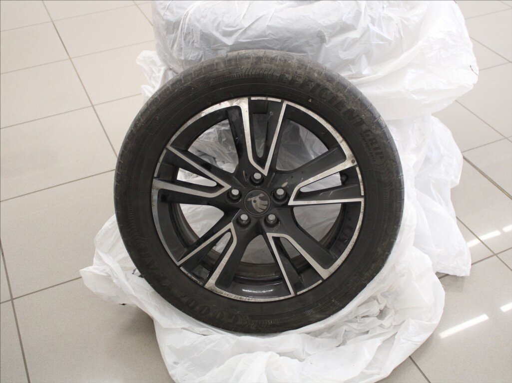 Škoda Fabia Hatchback 999,0 85 kw