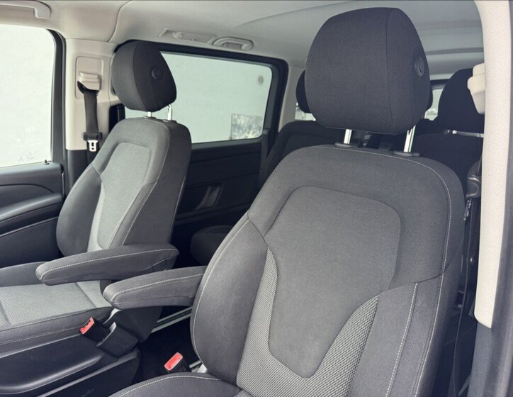 Mercedes-Benz Třídy V 26