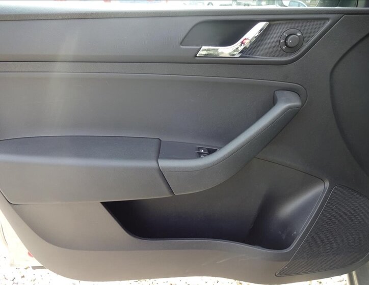 Škoda Rapid Sedan / Limuzína 1,2 l 66 kw