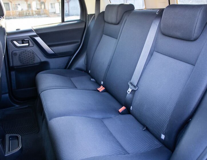 Land Rover Freelander SUV 2,2 l 110 kw