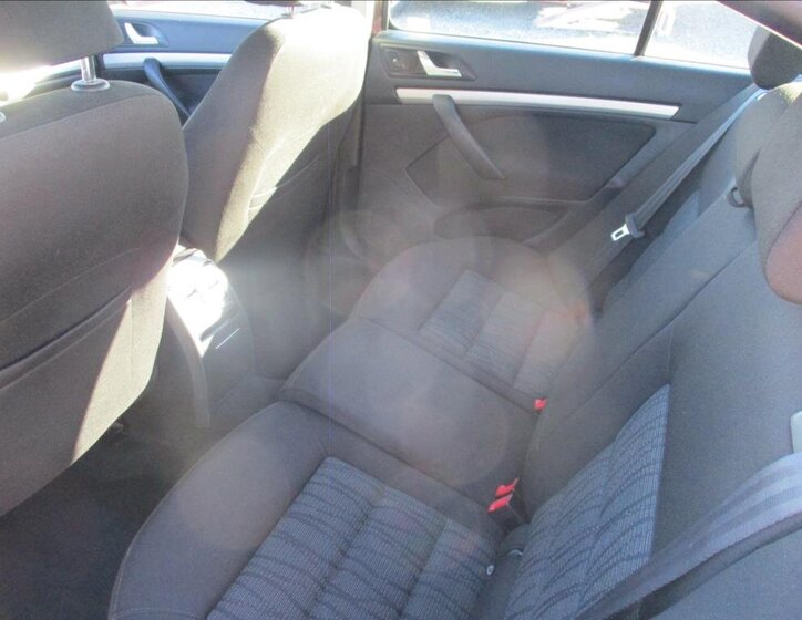 Škoda Octavia Sedan / Limuzína 2,0 l 103 kw