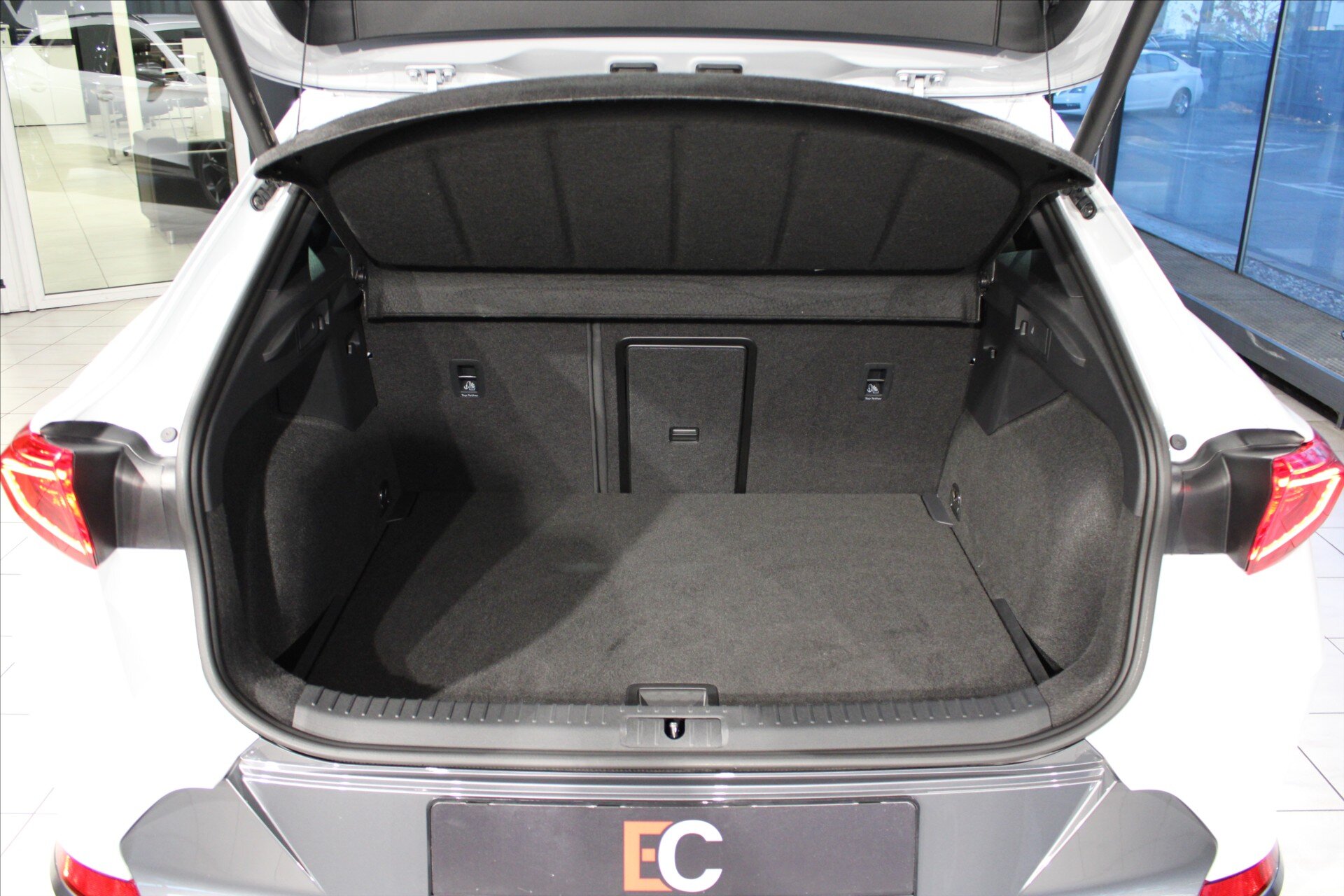 Cupra Formentor SUV / Terénní 2,0 l 228 kw