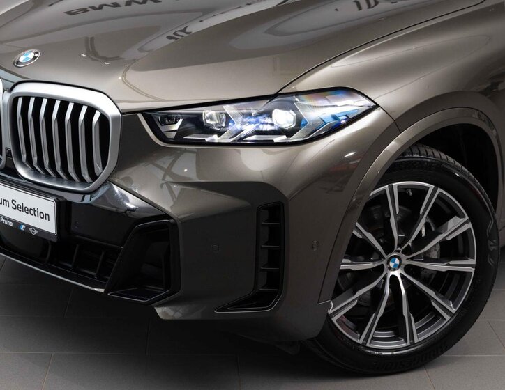 BMW X5 SUV 3,0 l 219 kw