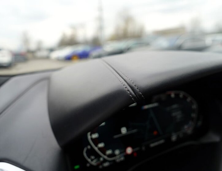 BMW Řada 8 Kabriolet 4,4 l 390 kw