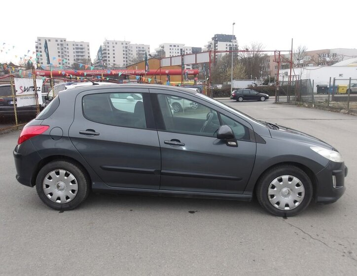 Peugeot 308 Hatchback 1,4 l 70 kw