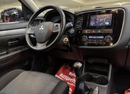 Mitsubishi Outlander SUV / Terénní 2,0 l 110 kw