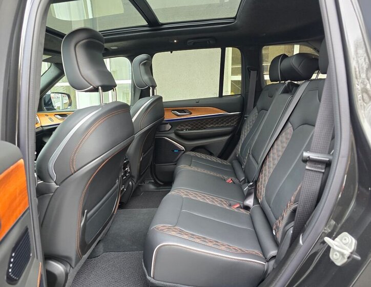 Jeep Grand Cherokee 31