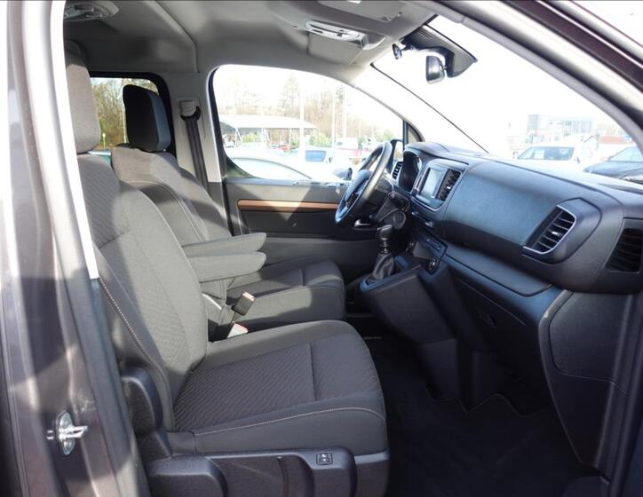Toyota ProAce Verso 13