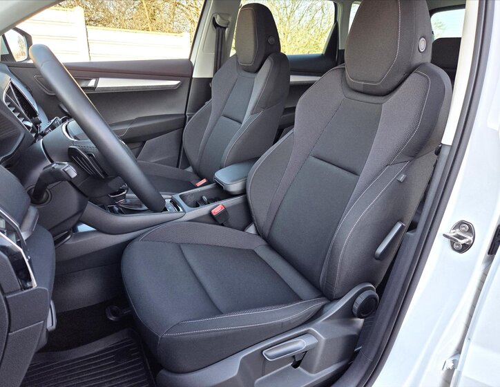 Škoda Karoq SUV 1,5 l 110 kw