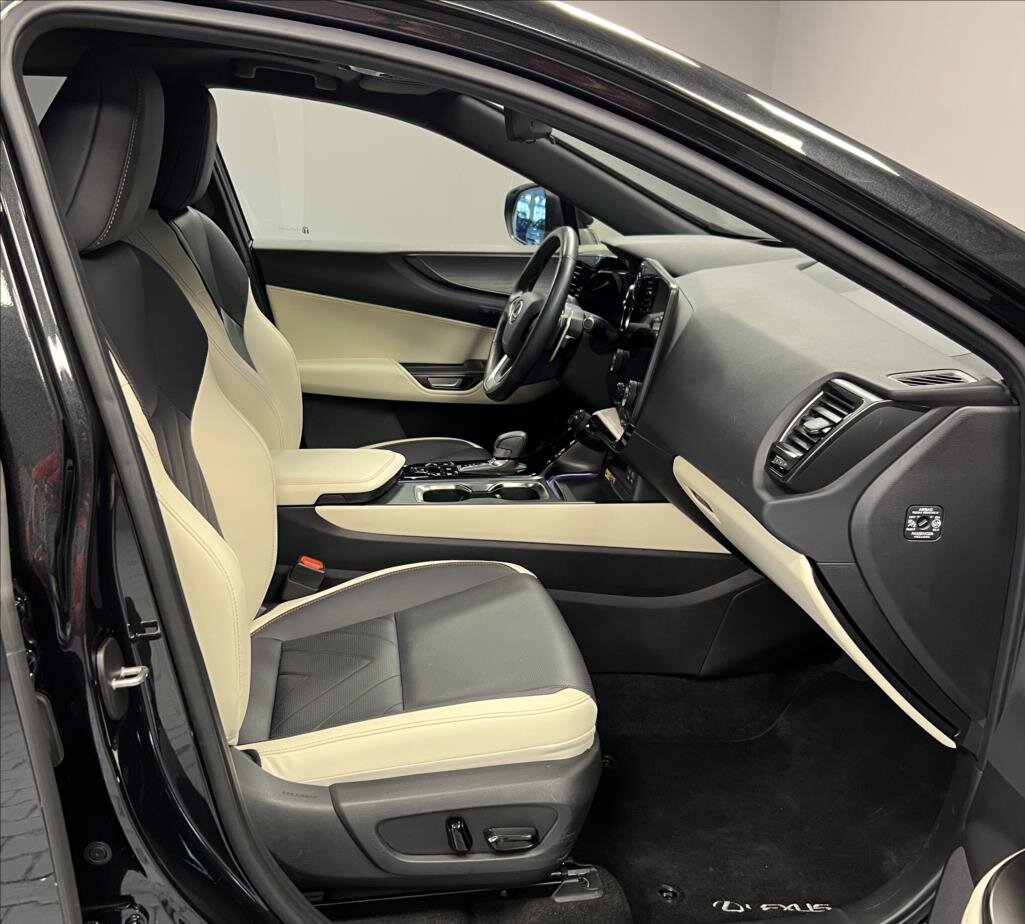 Lexus NX 450h plus